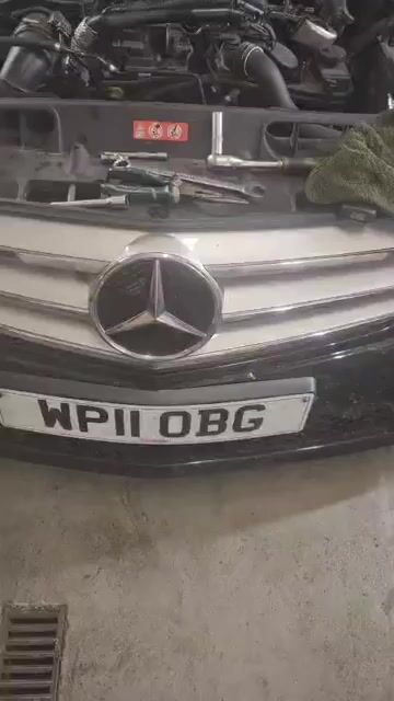 Mercedes-Benz C220 2011 — photo 16