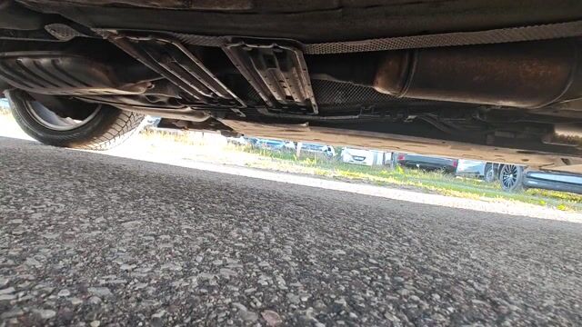BMW 318 2005 — photo 16