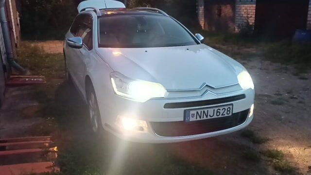 Citroen C5 2011 — photo 9